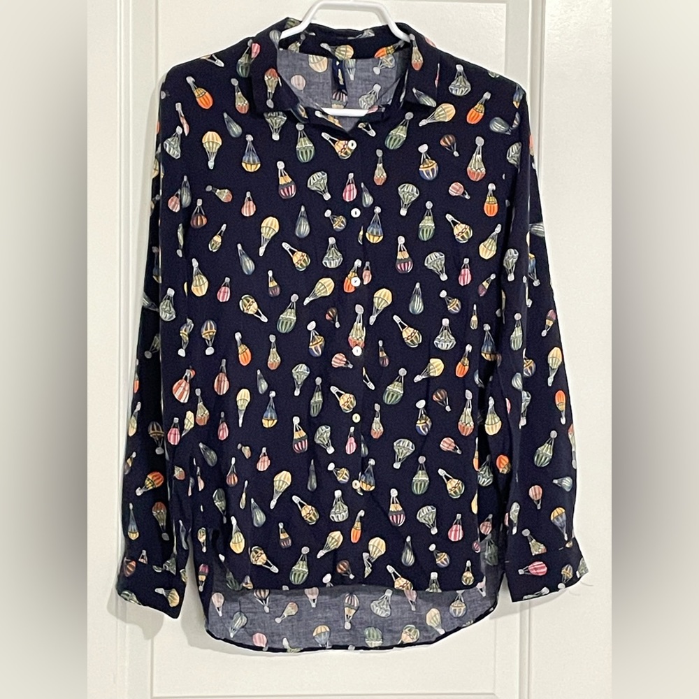 OUTFITTERS blouse with cute hot air balloon print.  Size M